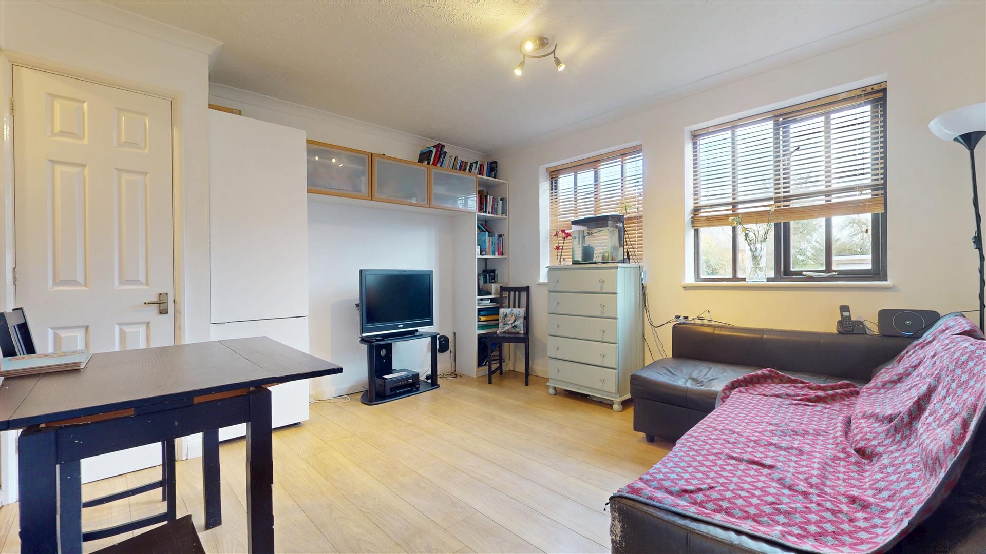 2 bed property in Main Road, Milton Keynes